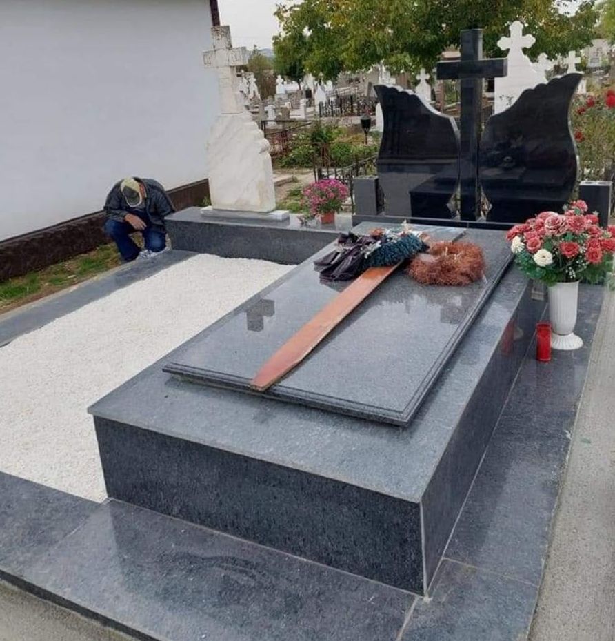 Cavou — Servicii Funerare Remu Roșiorii de Vede — model 2