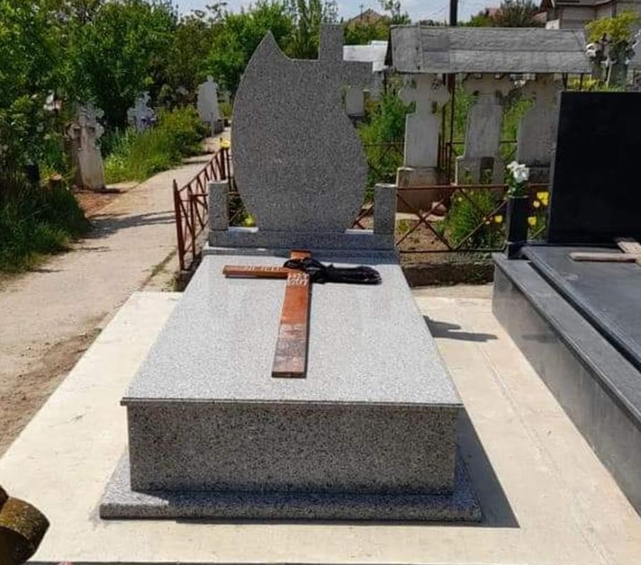 Cavou — Servicii Funerare Remu Roșiorii de Vede — model 4