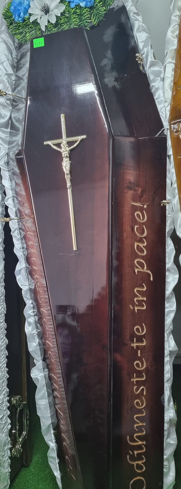 Sicriu — Servicii Funerare Remu Roșiorii de Vede — model 3