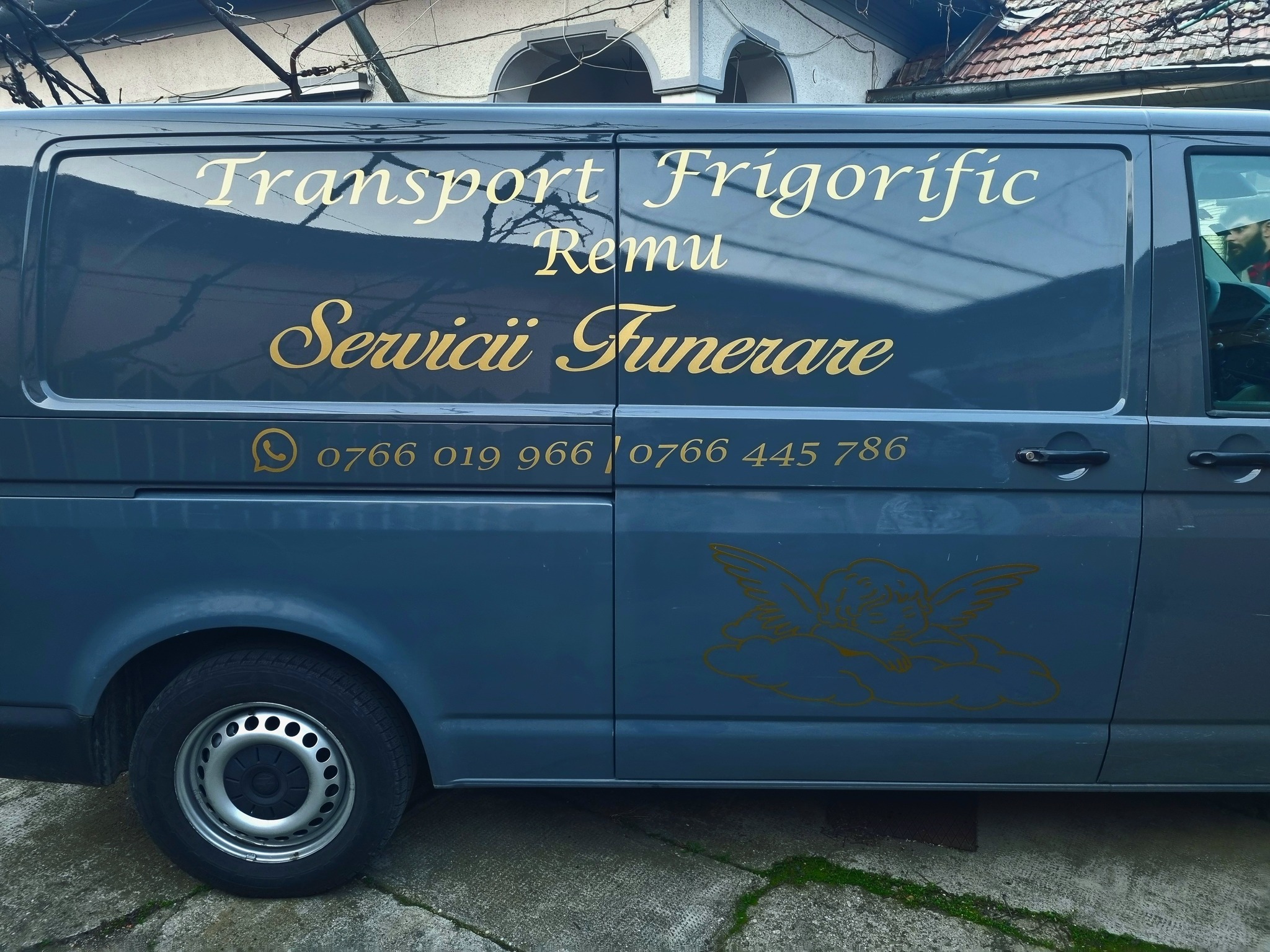 Transport funerar — Servicii Funerare Remu — car funebru 2
